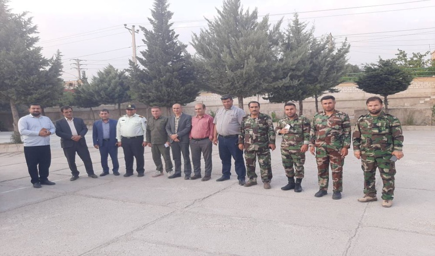 تجلیل از خانواده شهید شیخ الاسلامی 