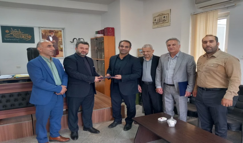 دیدار رئیس اداره منابع طبیعی و آبخیرداری شهرستان عباس آباد  با رئیس دادگستری و دادستان شهرستان به مناسبت هفته قوه قضائیه