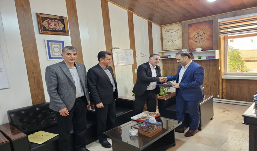 همزمان با هفته قوه قضاییه ،رئیس اداره منابع طبیعی و آبخیرداری شهرستان نوشهر رویان  با رئیس دادگستری و دادستان شهرستان نور دیدار کردند 