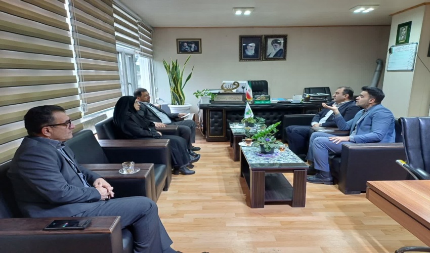 دیدار فرماندارویژه شهرستان  تنکابن با مدیرکل منابع طبیعی و آبخیزداری استان مازندران- نوشهر