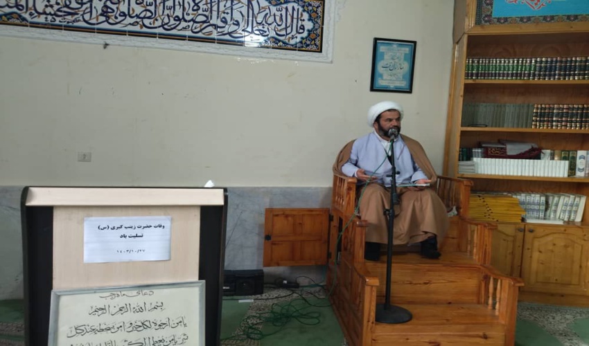 برگزاری مراسم زیارت عاشورا به مناسبت سالروز رحلت حضرت زینب کبری(س)+تصاویر