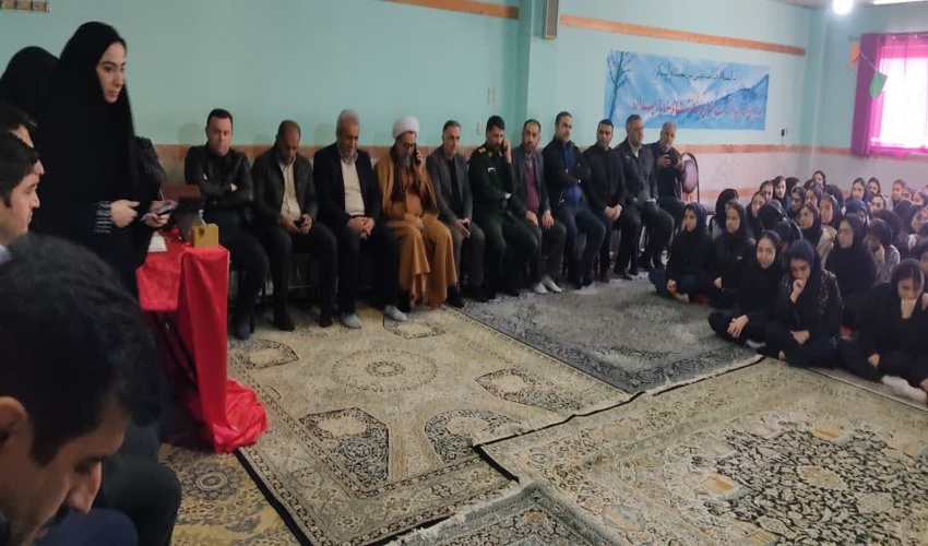 زنگ طبیعت در مدرسه خدیجه الکبری مرزن آباد طنین انداز شد